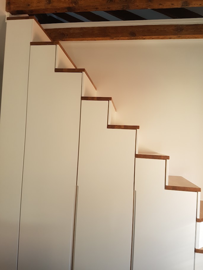 foto armario escalera